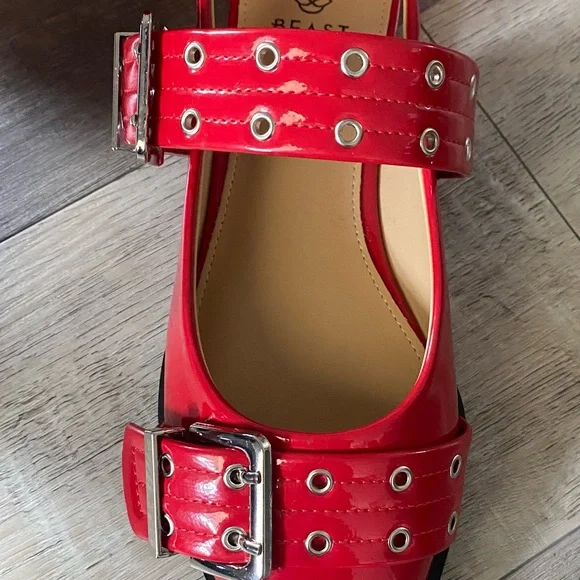 Beast Fashion Red Faux Patent Grommet Buckle Pointed Toe Shoes Flats Various - Picture 4 of 7
